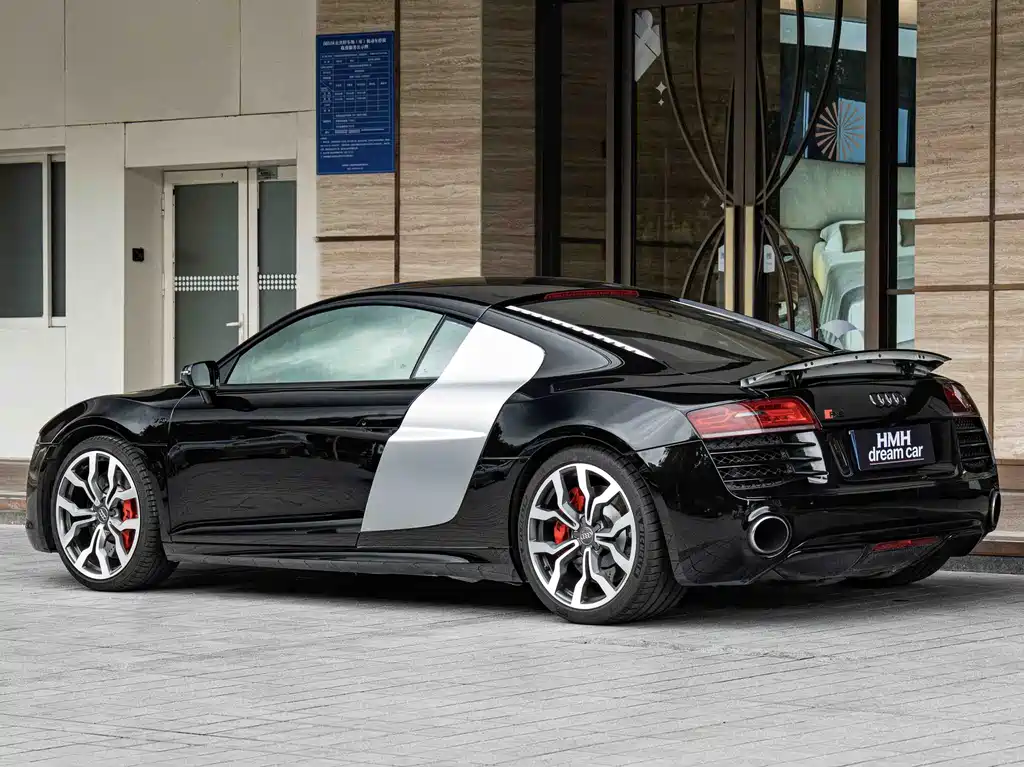 Audi R8 2015 — фото 10