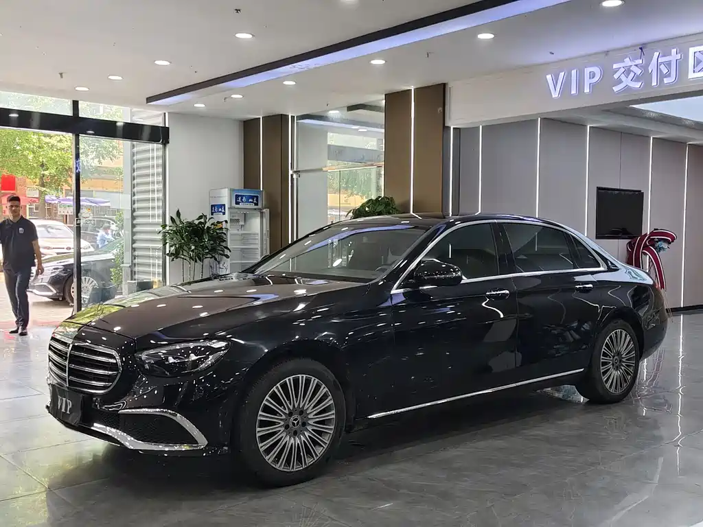 Mercedes-Benz E-Class 2021