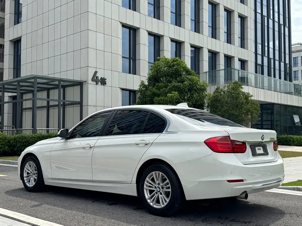 BMW 3 Series 2014 — фото 28