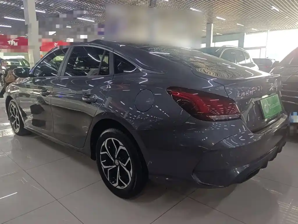 MG 5 2022