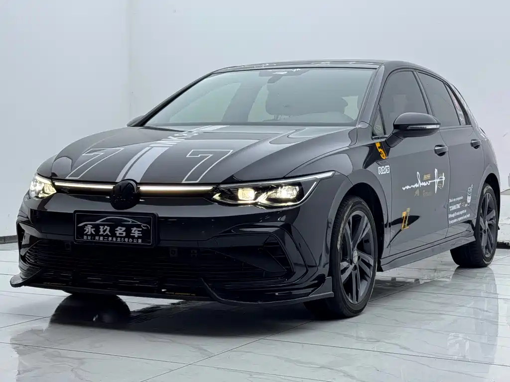 Volkswagen Golf 2024