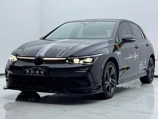 Volkswagen Golf 2024