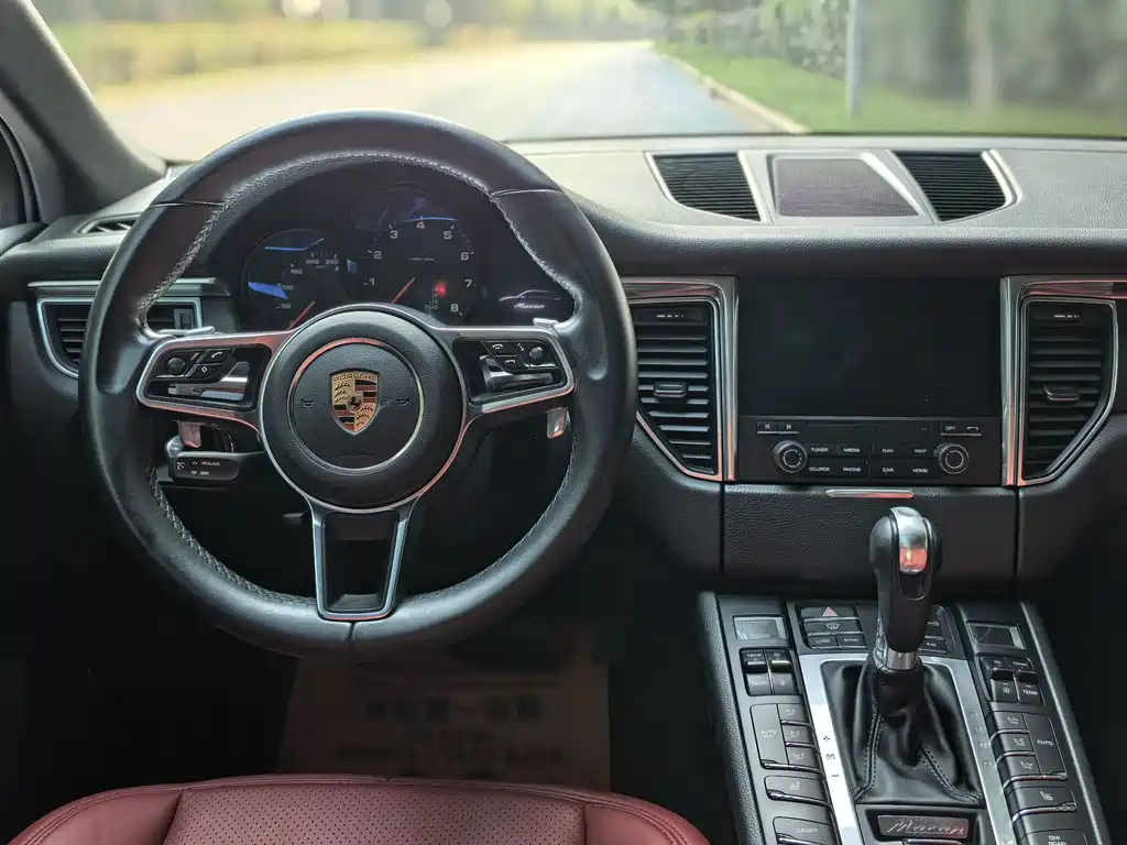 Porsche Macan 2018