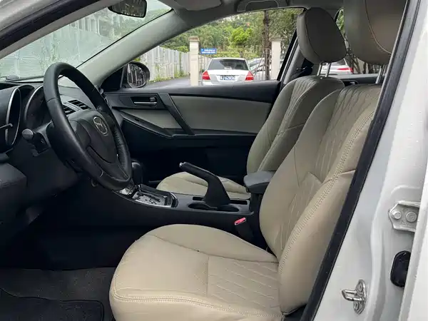 Mazda 3 Xingcheng 2015