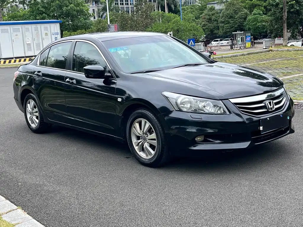 Honda Accord 2012 — фото 3