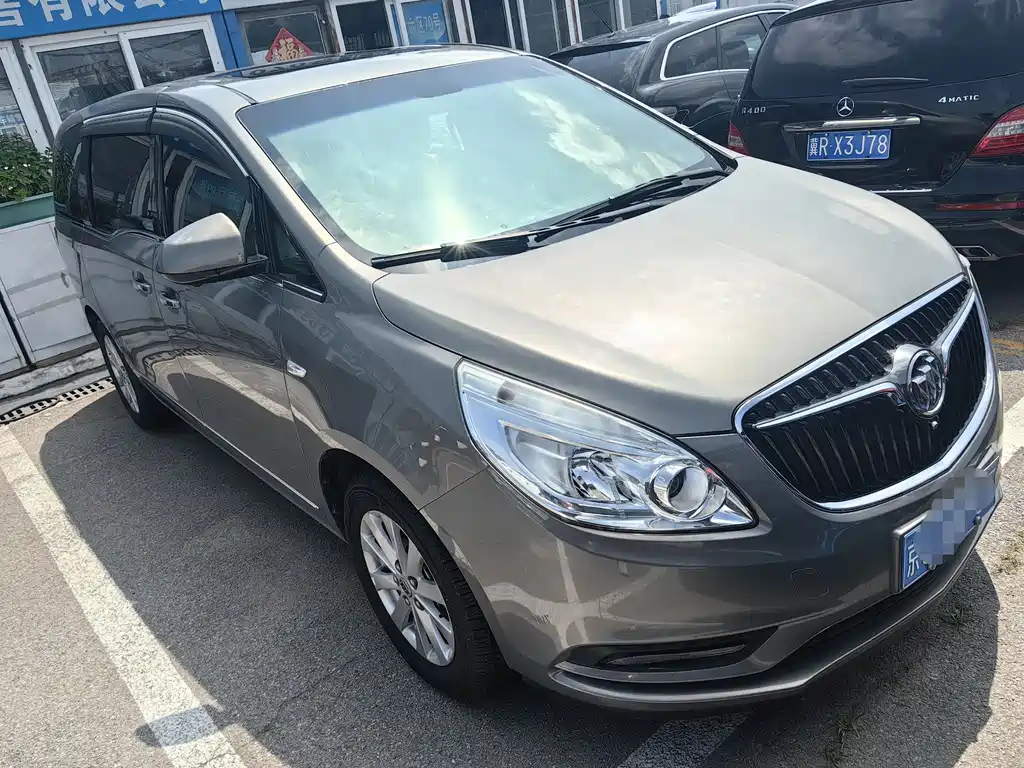 Buick GL8 2017