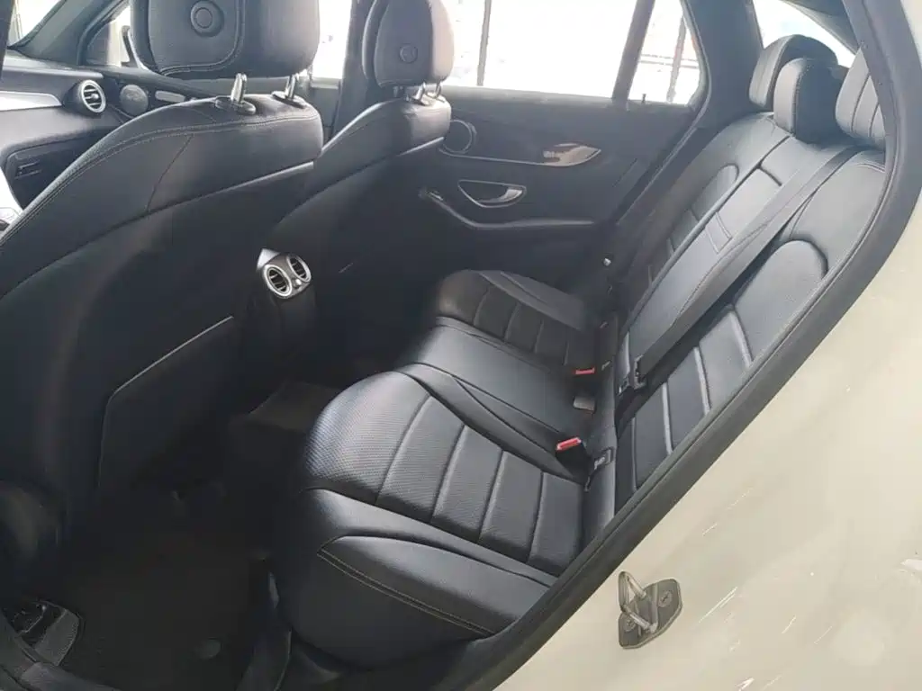 Mercedes-Benz GLC 2018 — фото 17
