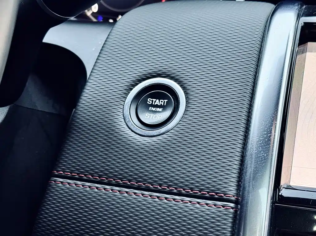 Land Rover Discovery Sport 2020 — фото 21