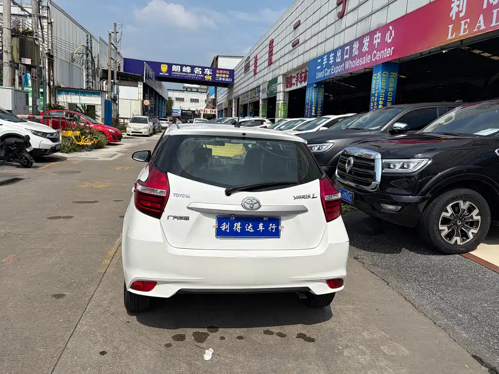 Toyota Yaris L 2017