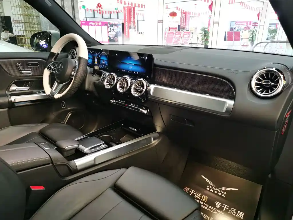 Mercedes-Benz GLB 2021 — фото 10