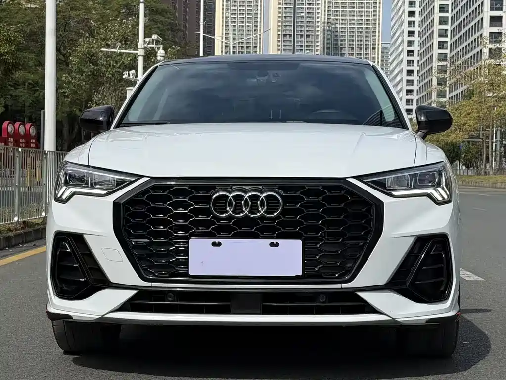 Audi Q3 Sportback 2022 — фото 2