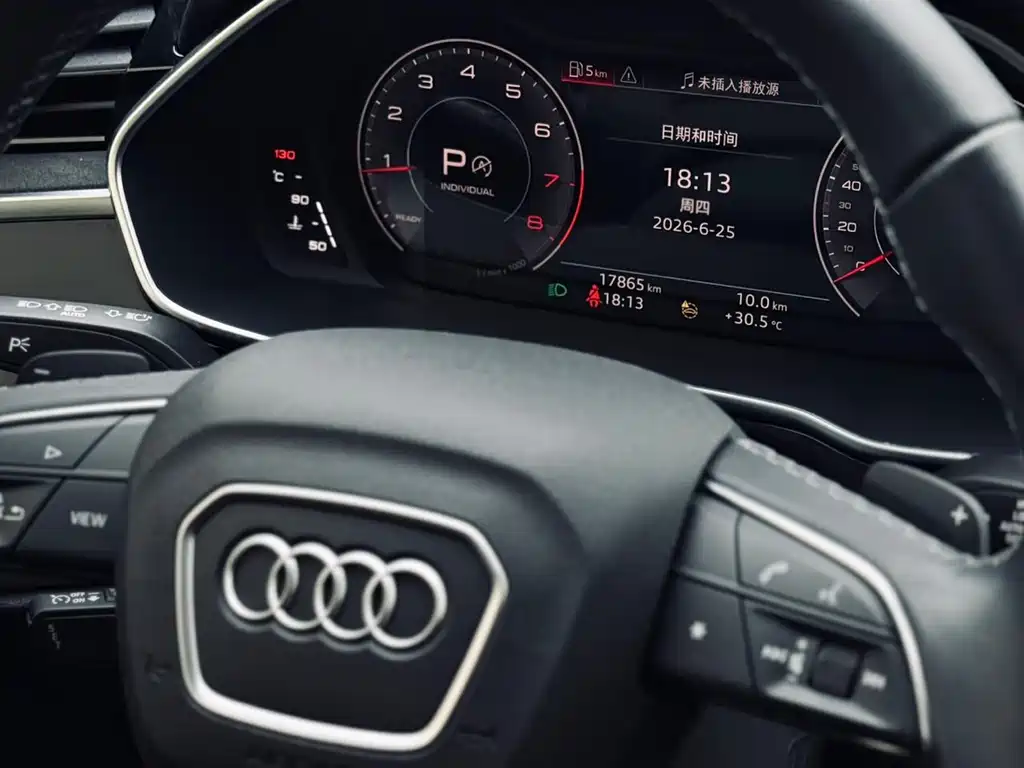 Audi Q3 2022 — фото 12