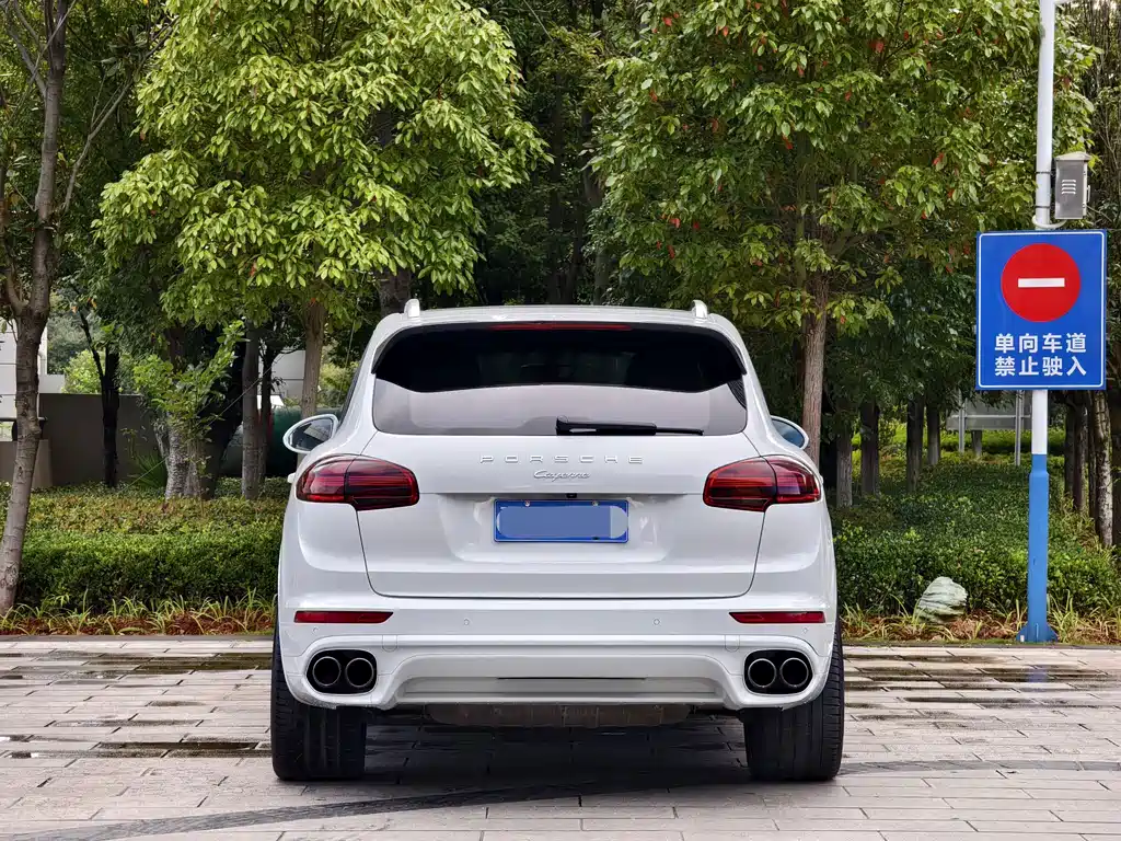 Porsche Cayenne 2015 — фото 7
