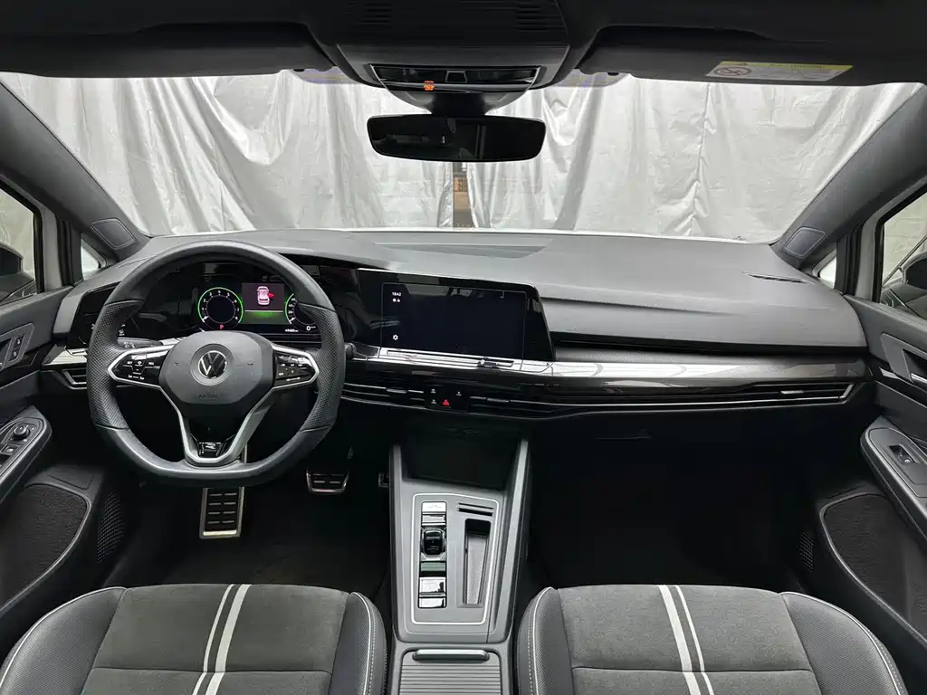 Volkswagen Golf 2022
