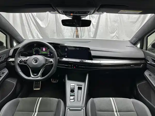 Volkswagen Golf 2022
