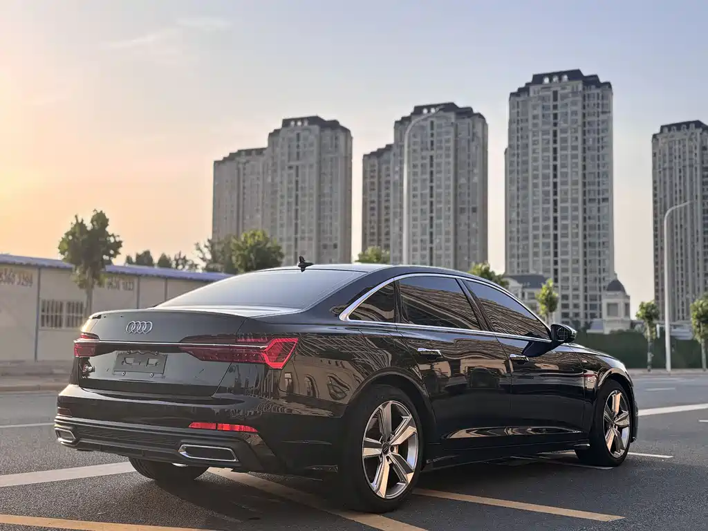 Audi A6L 2022 — фото 11