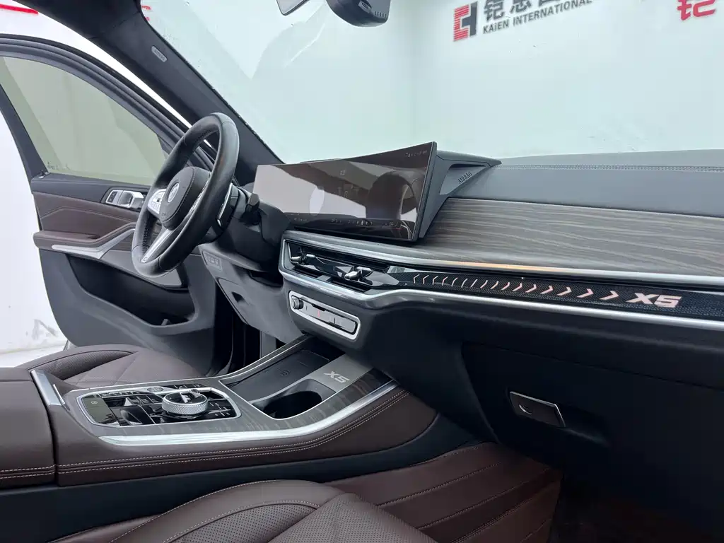 BMW X5 2025 — фото 13