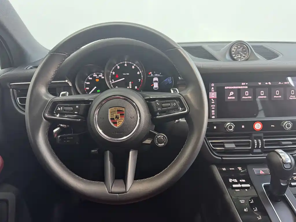 Porsche Macan 2022 — фото 7