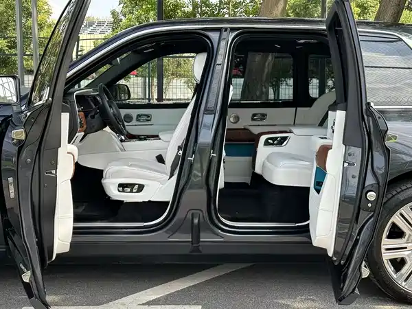 Rolls-Royce Cullinan 2018