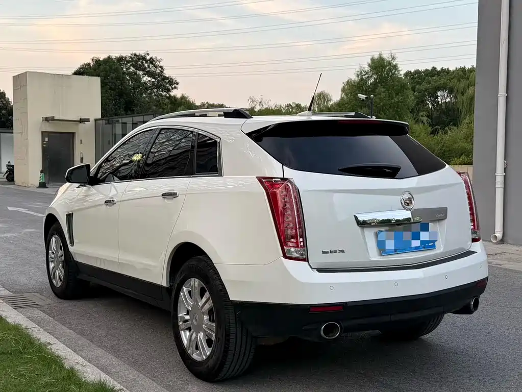 Cadillac SRX 2014 — фото 5