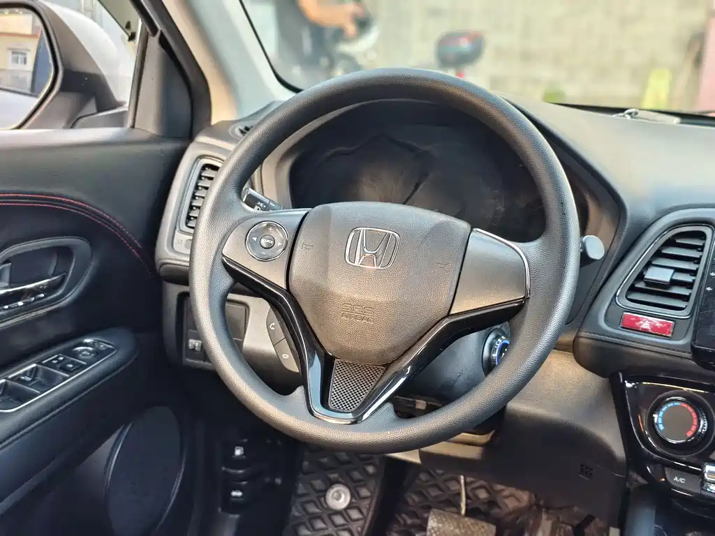 Honda Vezel 2017 — фото 11
