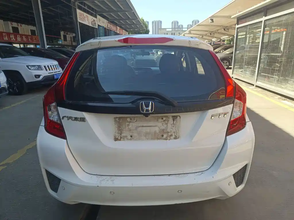 Honda Fit 2016 — фото 11