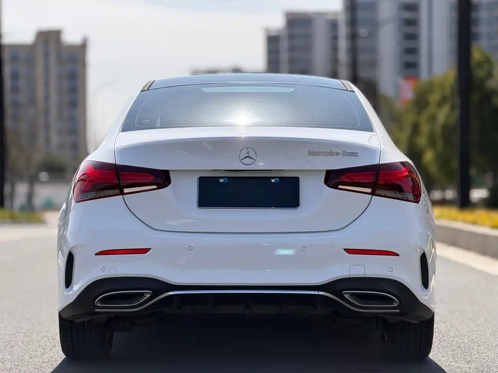 Mercedes-Benz A-Class 2022 — фото 11