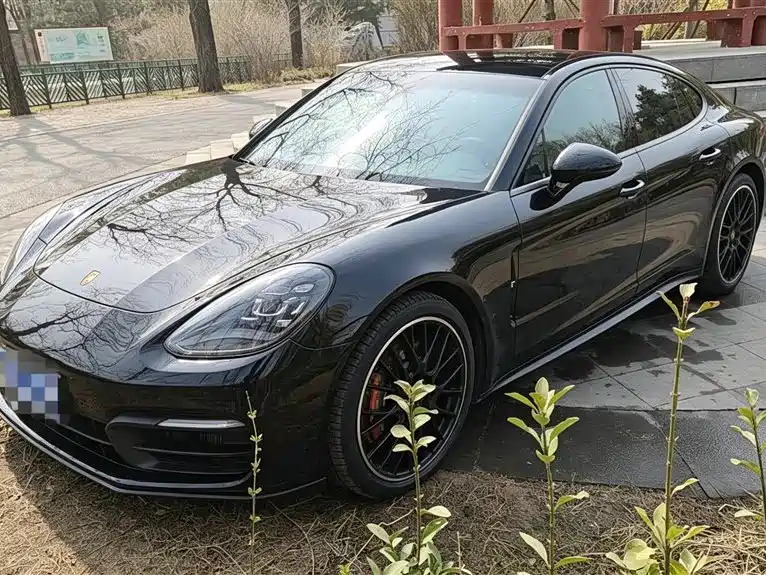 Porsche Panamera 2021 — фото 1