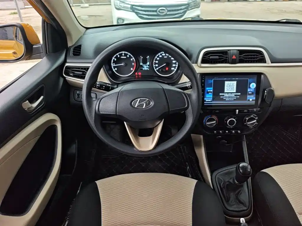 Hyundai Accent 2018 — фото 11