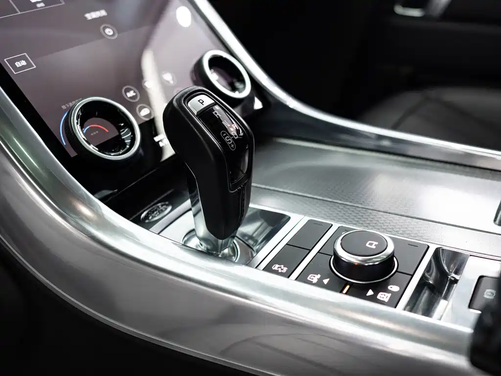 Land Rover Sport 2018 — фото 11