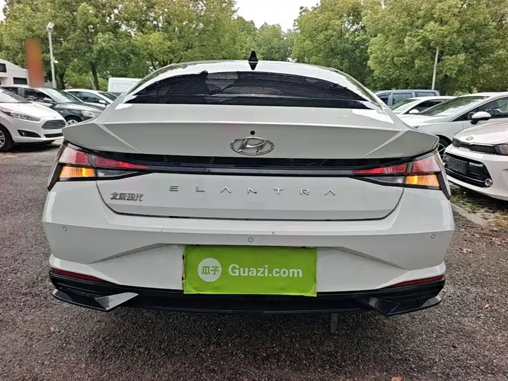 Hyundai Elantra 2023