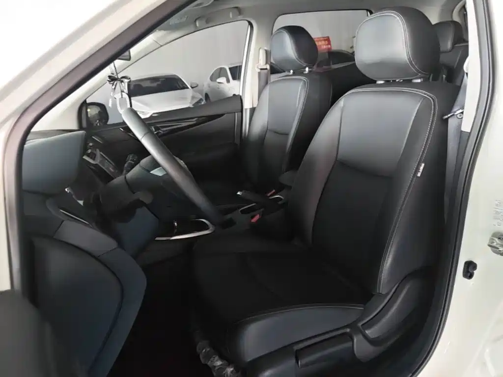 Nissan Tiida 2021 — фото 15