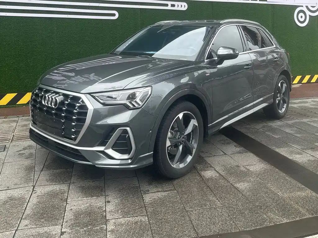 Audi Q3 2022