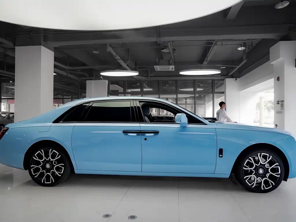 Rolls-Royce Ghost 2021 — фото 5