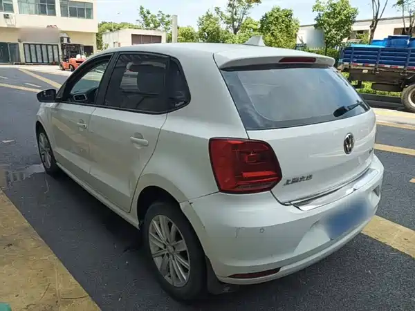 Volkswagen Polo 2015
