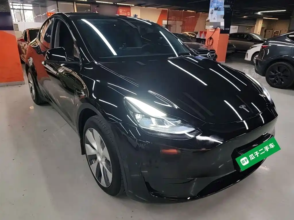 Tesla Model Y 2023 — фото 4