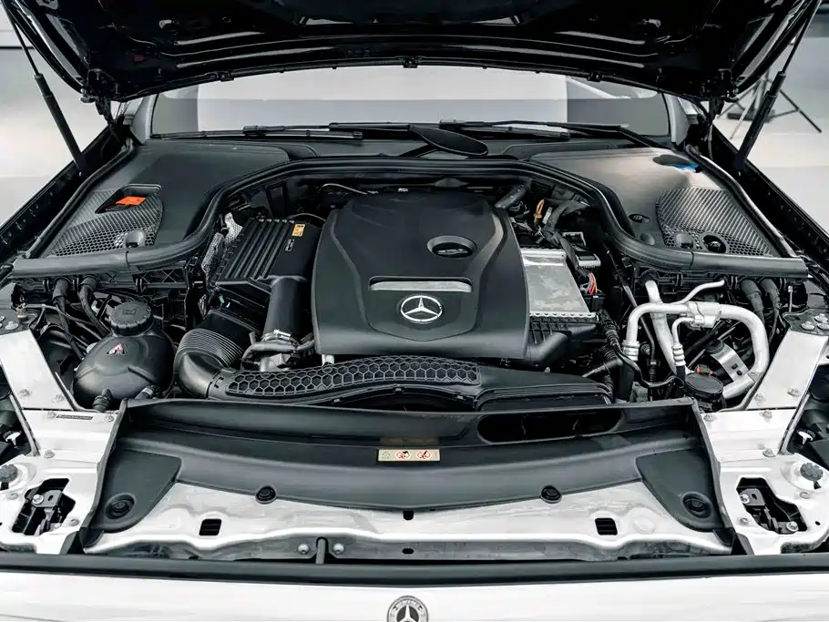 Mercedes-Benz E-Class 2018 — фото 23