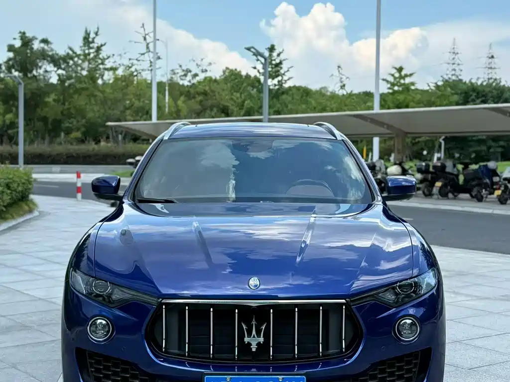 Maserati Levante 2021 — фото 1