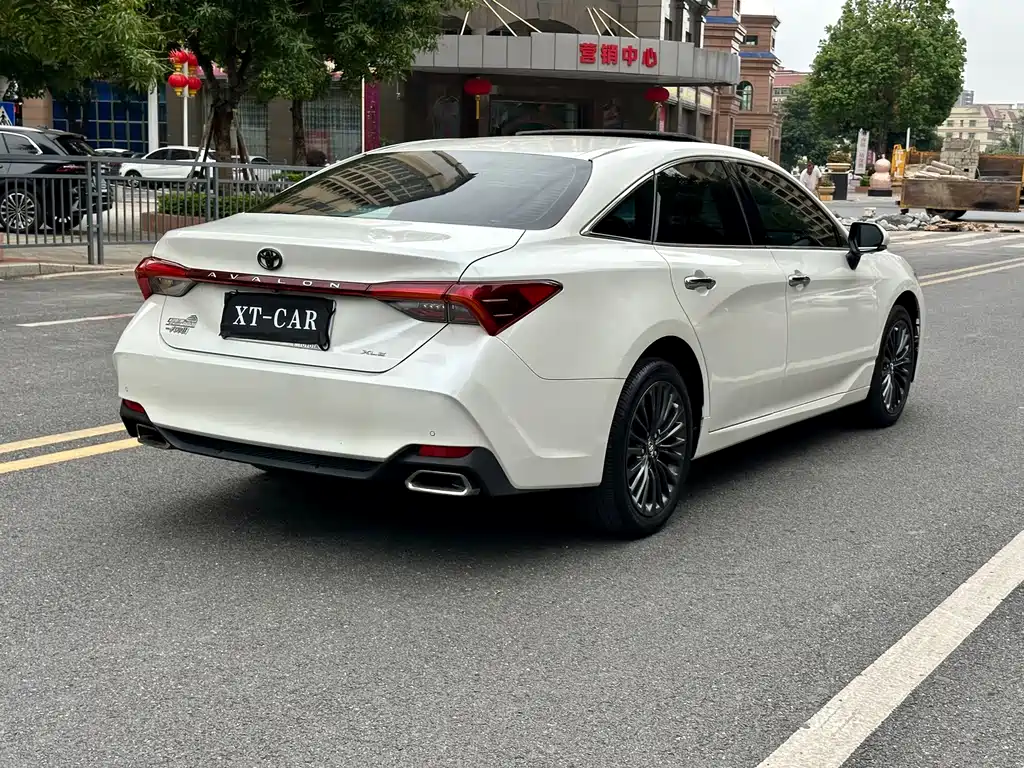 Toyota Avalon 2020 — фото 14