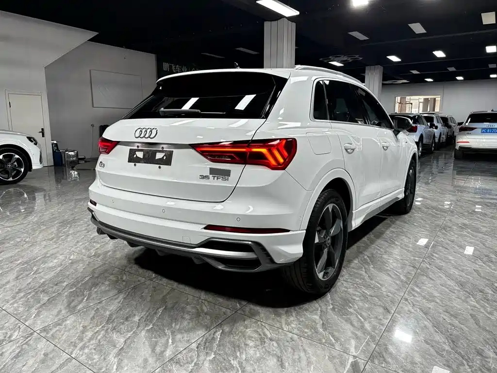 Audi Q3 2022