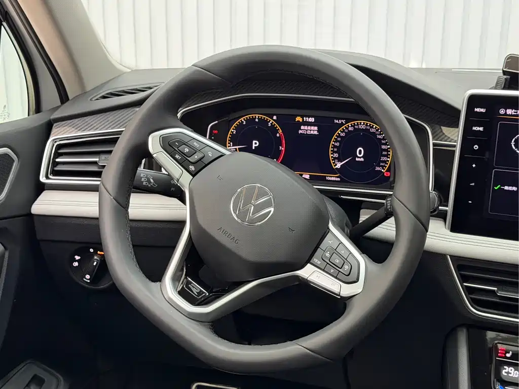Volkswagen Tiguan L 2025 — фото 17