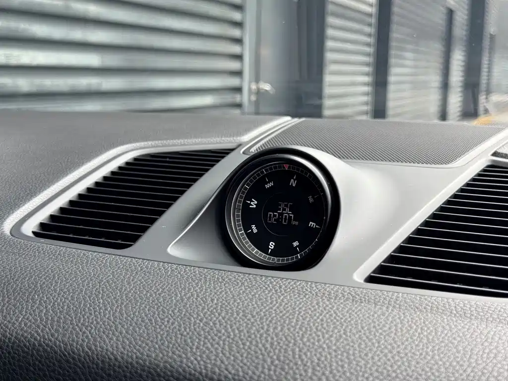 Porsche Cayenne 2020 — фото 15