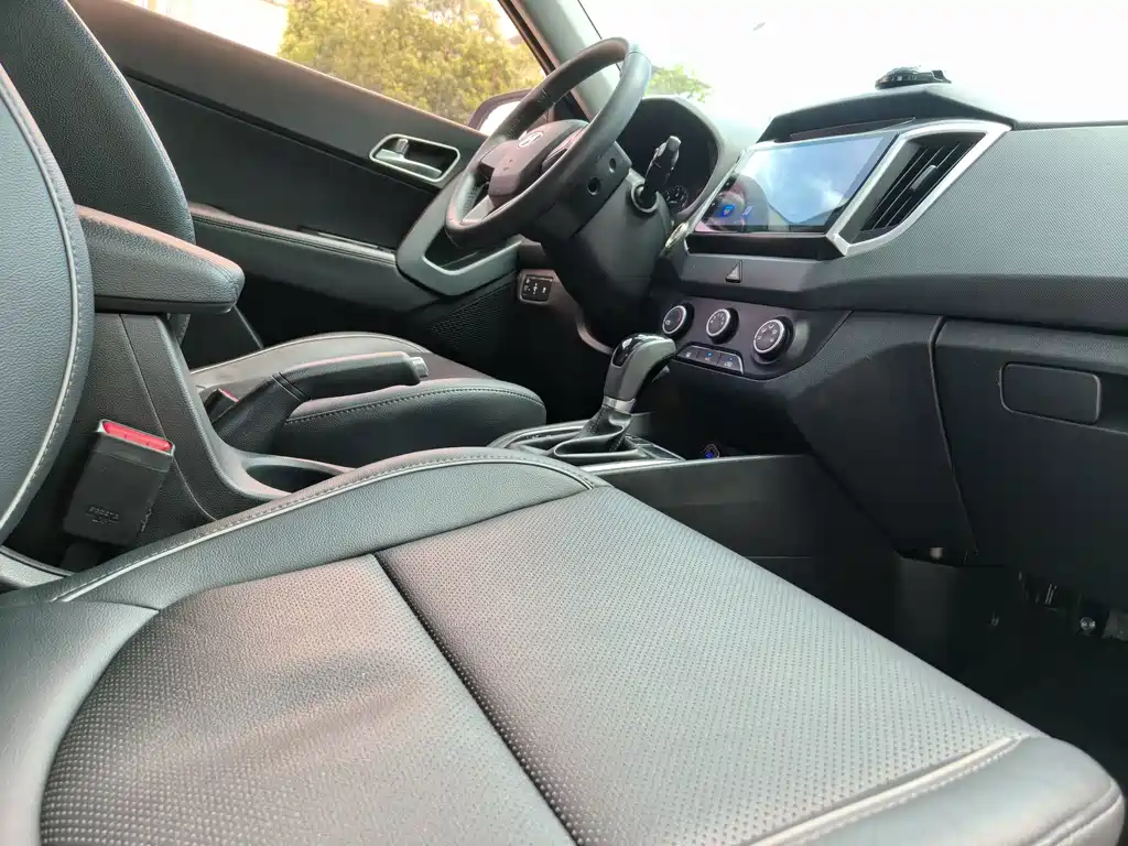 Hyundai ix25 2017 — фото 16