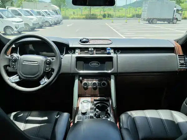 Land Rover Range Rover 2014