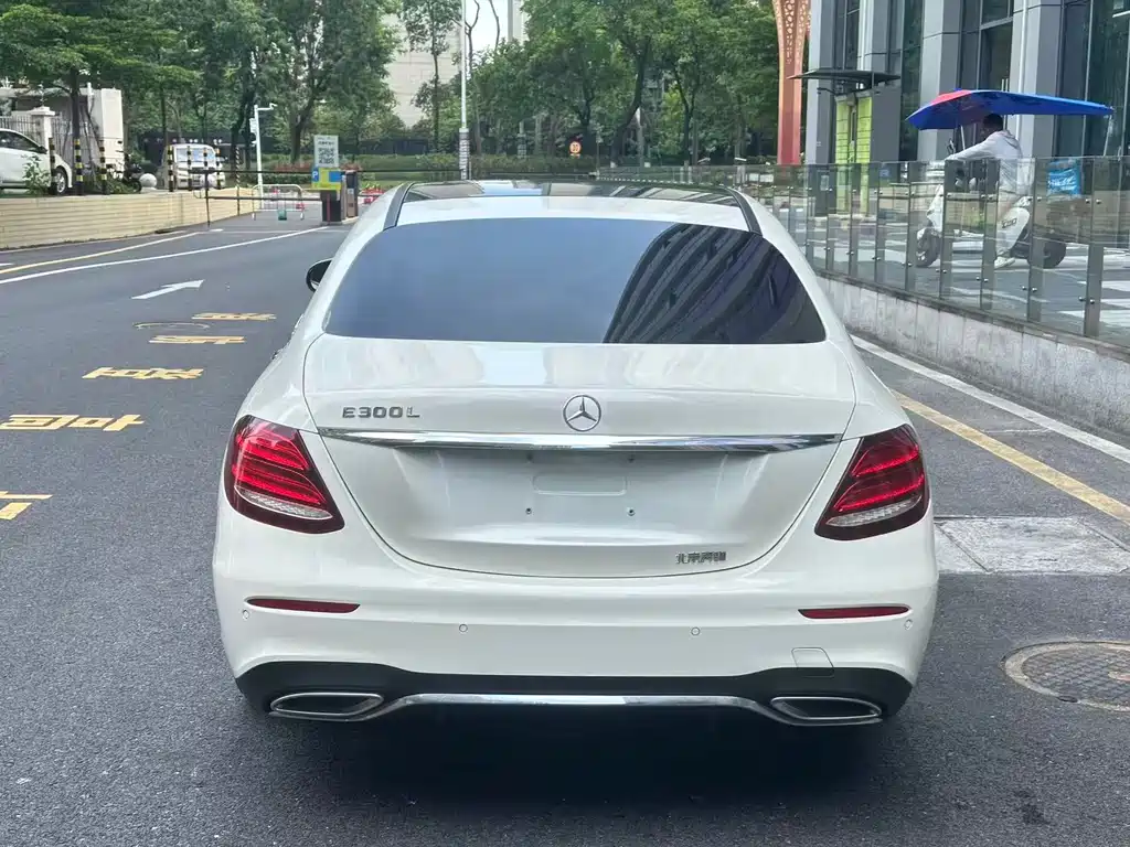 Mercedes-Benz E-Class 2020 — фото 4