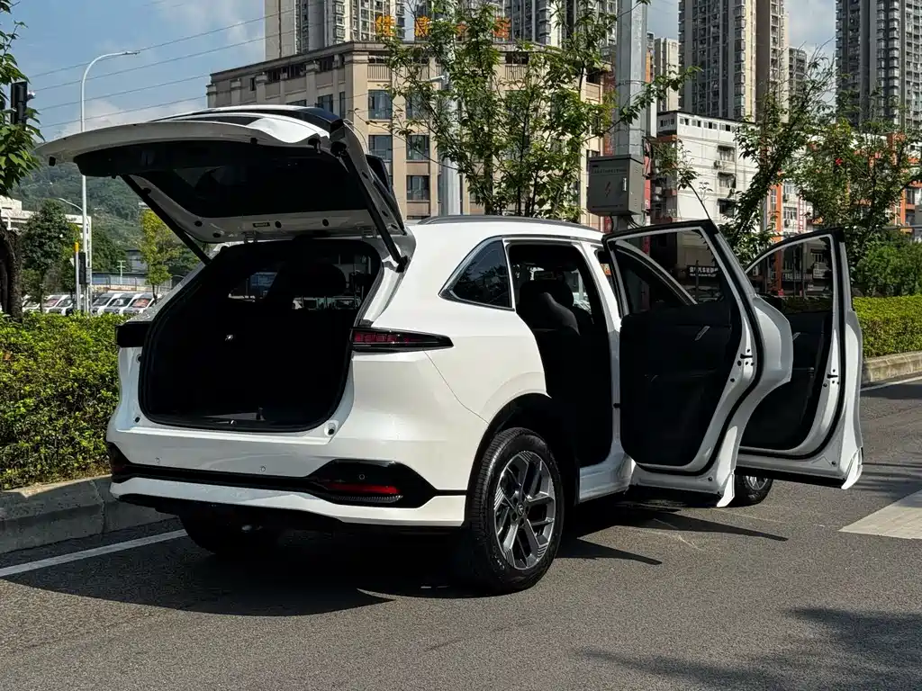 Changan CS75 PLUS 2026 — фото 23