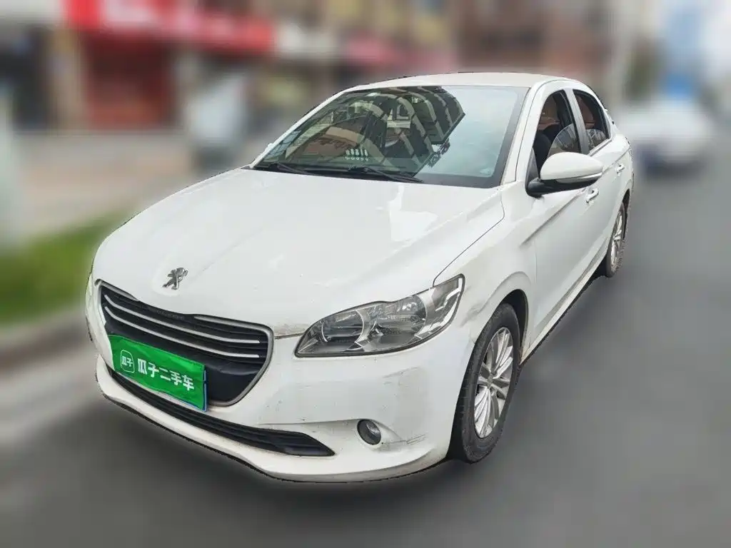 Peugeot 301 2015 — фото 1