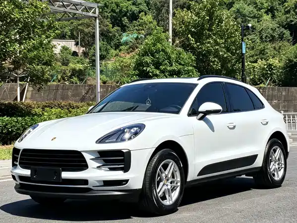 Porsche Macan 2020