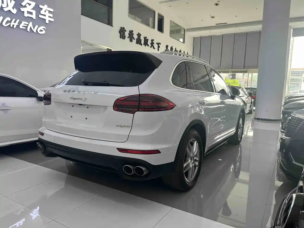 Porsche Cayenne New Energy 2018 — фото 9