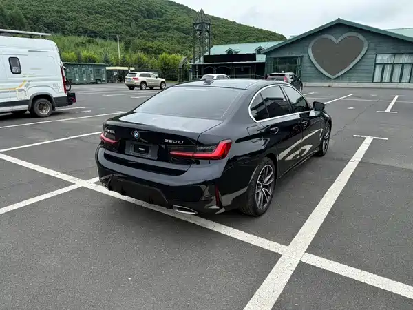 BMW 3 Series 2023